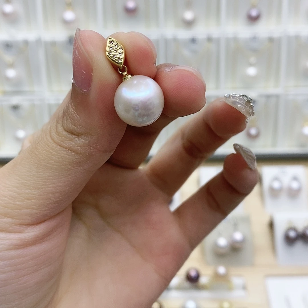 淡水珍珠颈饰合金