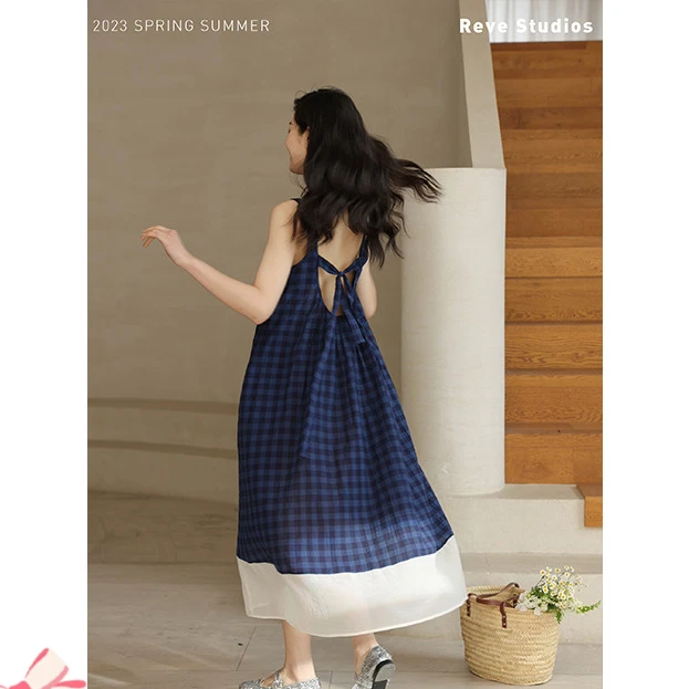 revestudios【南伊豆假期】轻盈体感 蓝色织小格 拼纱吊带连衣裙