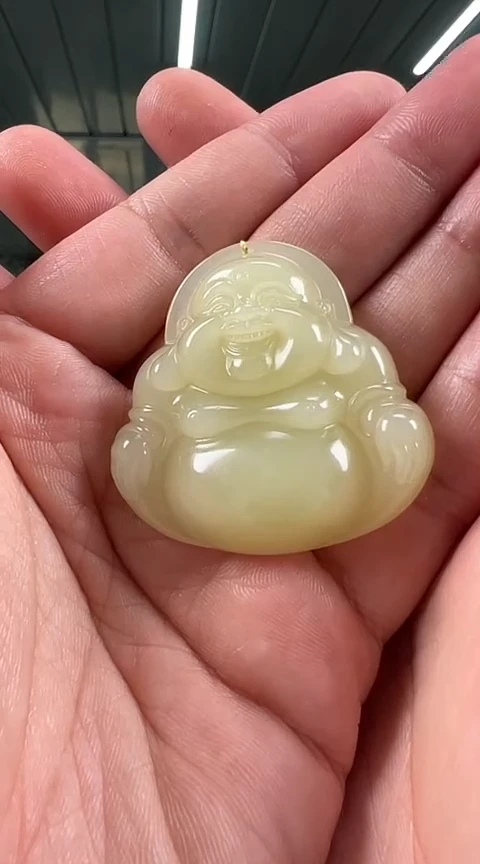 【闪购商品】和田玉吊坠(赠链)未镶嵌44黄佛