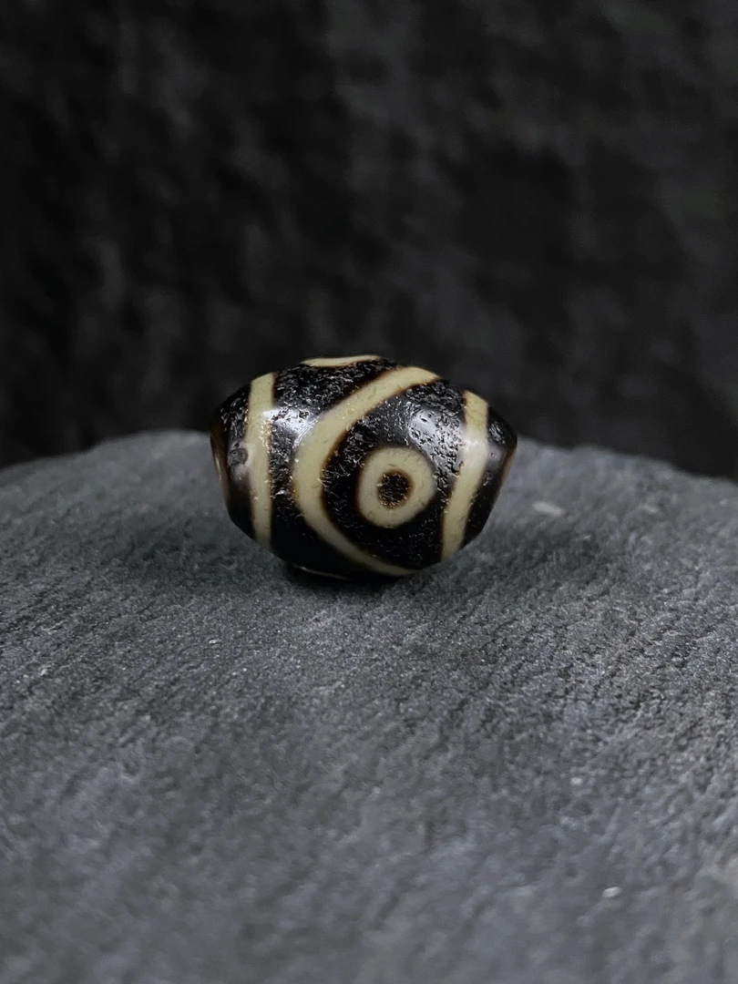 老冯 水纹四眼 精挑台珠【一图一物】≈23.7*17.3mm