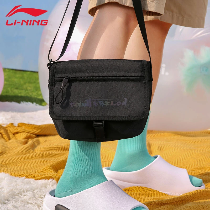 李宁运动斜挎包单肩包户外潮流情侣学生休闲百搭网红小挎包411