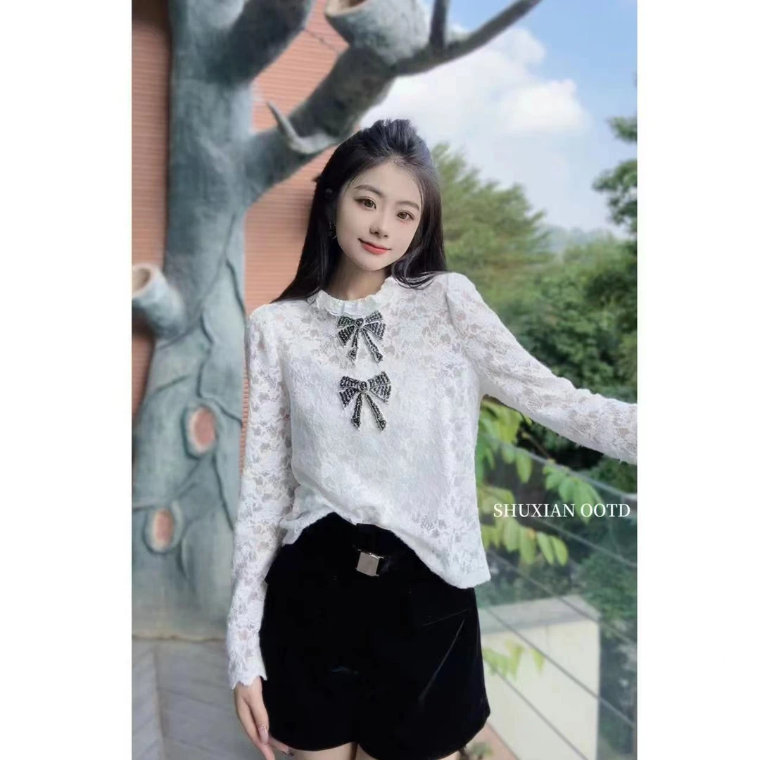 【KL】钉钻蝴蝶结蕾丝长袖上衣 10041