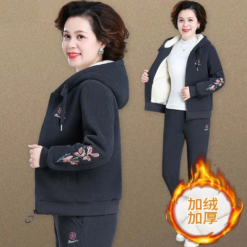 中老年人运动套装女冬装加绒加厚50岁60中年妈妈外套秋冬老人衣服