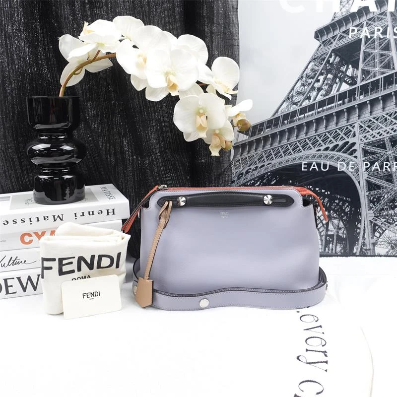 95新 FENDI/芬迪 斜挎包/t_jm0000183697