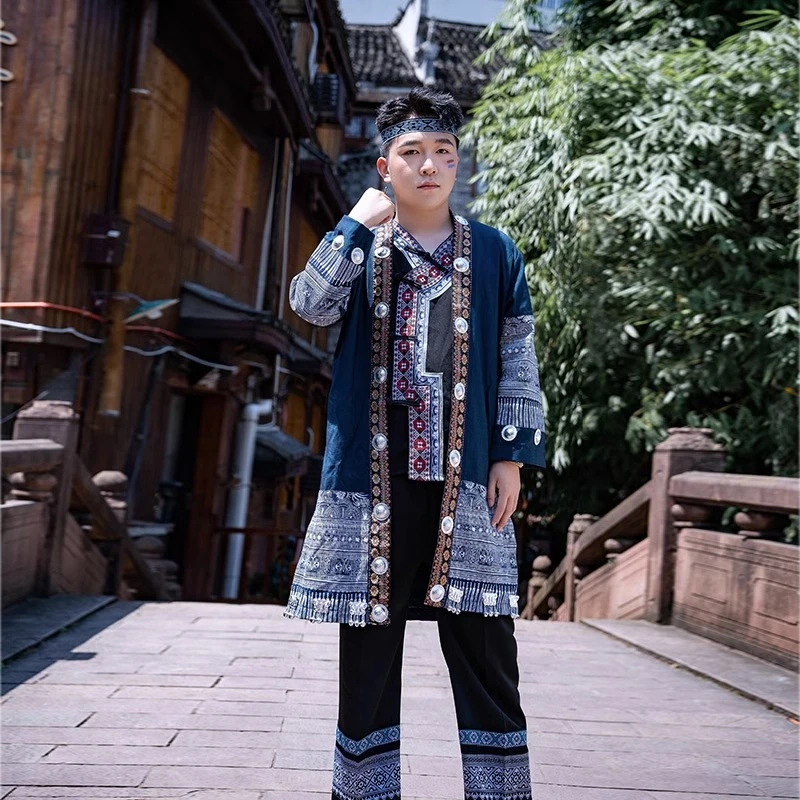新款苗族服装男贵州云南少数民族服饰成人旅拍彝族瑶族演出服衣服