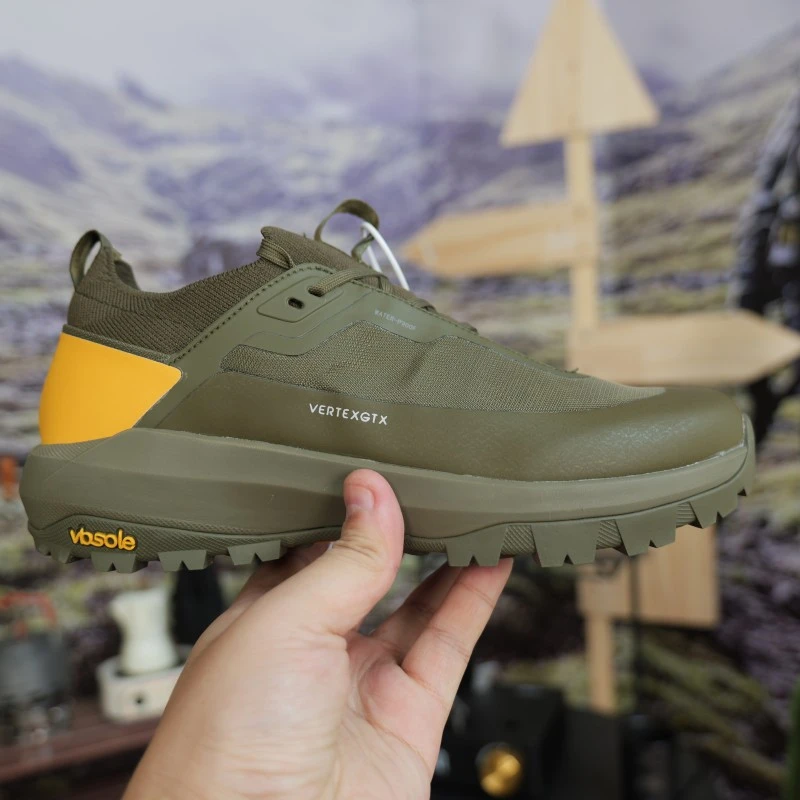 外贸自主 防水耐磨减震越野跑鞋徒步鞋 GK008