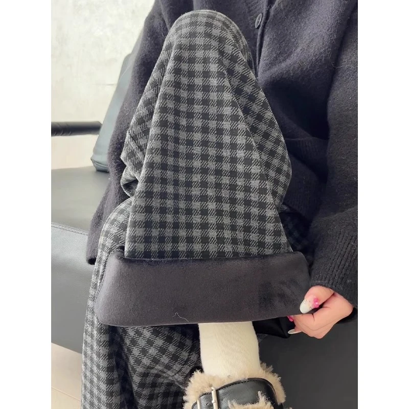 秋冬季黑灰色加绒格子裤女2025新款休闲百搭直筒复古加厚阔腿裤