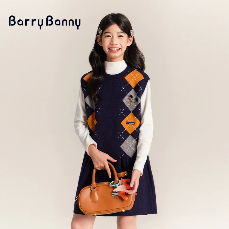 BarryBanny女童菱格复古连衣裙秋冬新款公主裙小马刺绣无袖针织裙