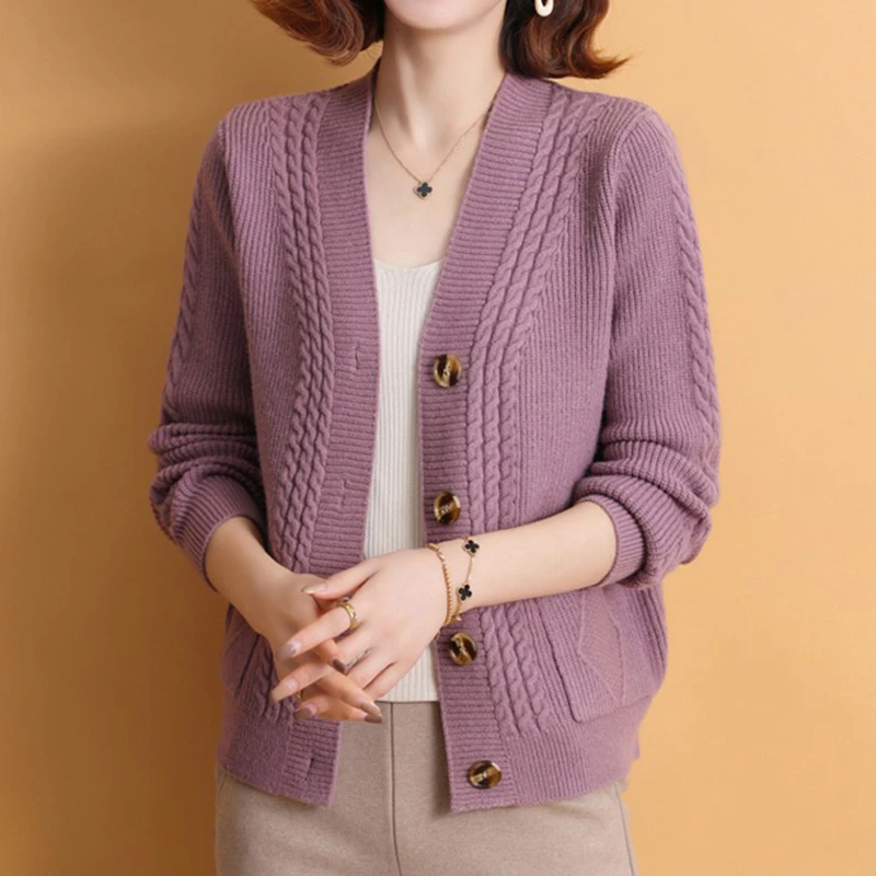 新款女装女装爆款流行女士毛衣洋气上衣麻花针织开衫螺纹外套流行