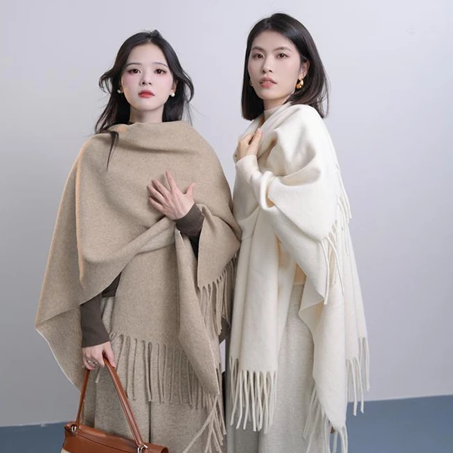 纯色流苏披肩女秋冬时尚外搭披风斗篷披肩百搭