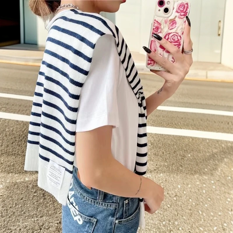 网红条纹针织小披肩女新款搭配衬衫时尚百搭秋冬季外搭高级感