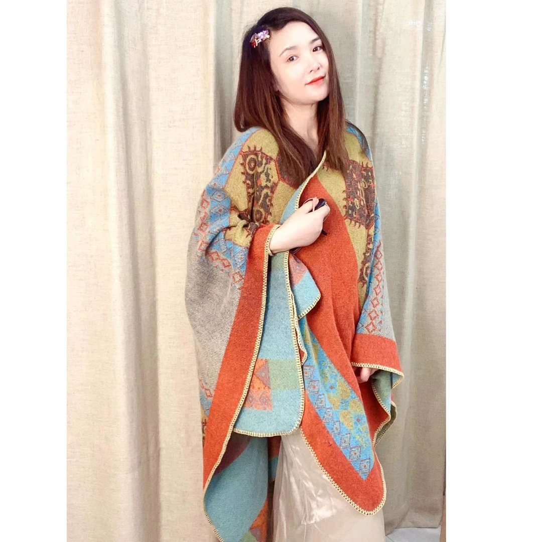 春秋民族风披肩旅游保暖西藏云南仿羊绒披风超大斗篷围巾女复古