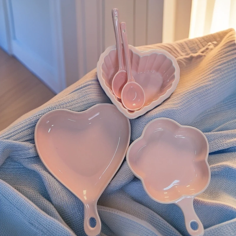 【新疆商超清】可爱粉嫩少女心新款高温陶瓷手柄爱心甜品碗盘