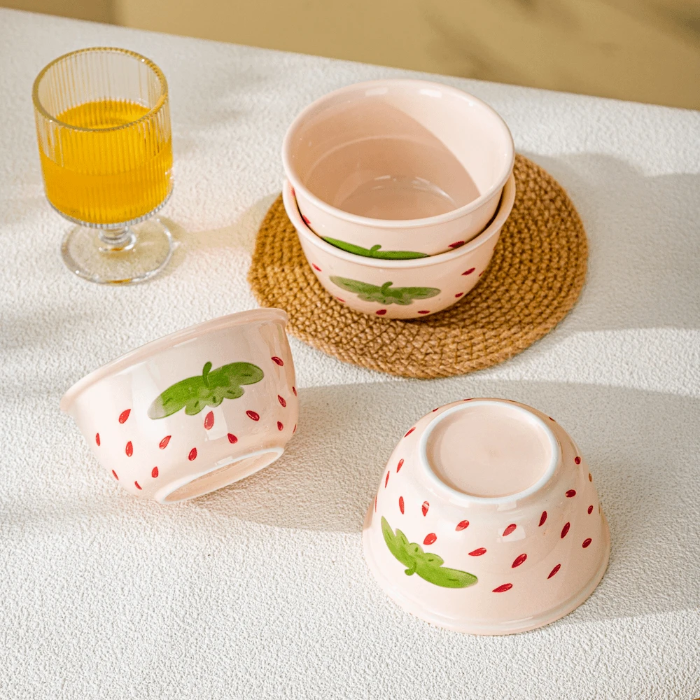 【新疆商超清】粉草莓系列4.5英寸饭碗甜品碗釉下彩陶瓷可爱少女心