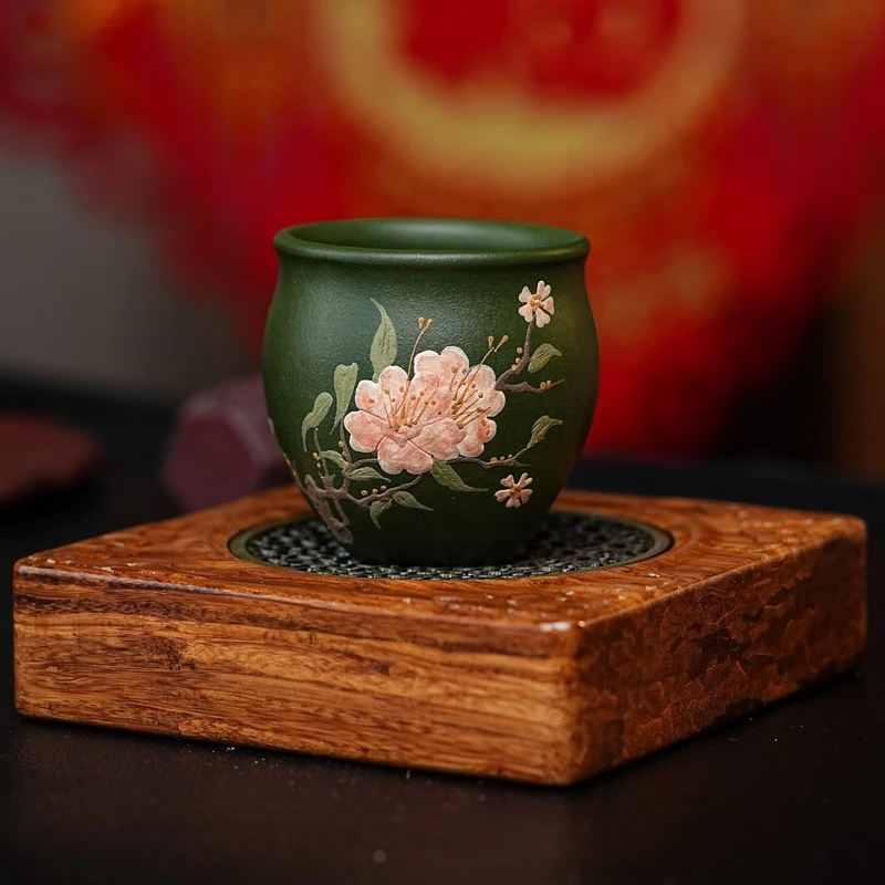 宜兴原矿紫砂主人杯苹果绿泥手工堆绘牡丹紫砂品茗杯大容量茶杯