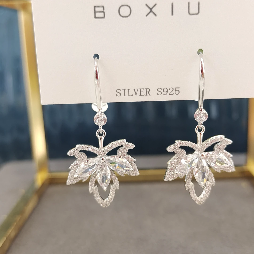 925银合成锆石耳饰 S925镶锆耳饰树叶精致时尚大气欧美款