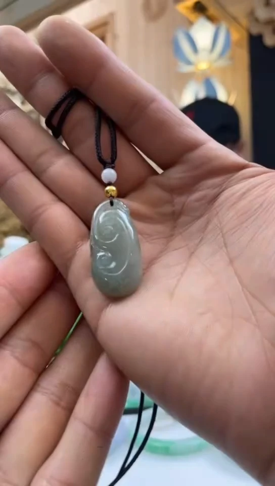 【闪购商品】翡翠吊坠(赠链)足金镶嵌吊坠