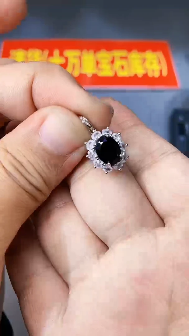 【闪购商品】蓝宝石颈饰银S925镶嵌321黑