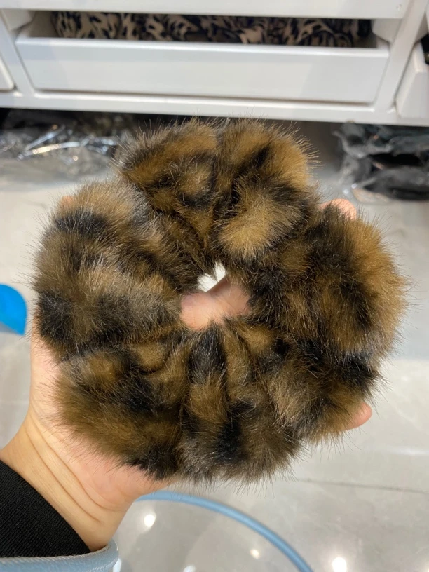 D182（满9.9包邮）豹纹毛毛肠圈