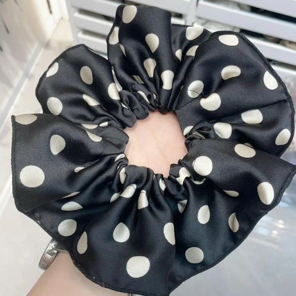 G959（满9.9包邮）高级黑色波点大肠圈