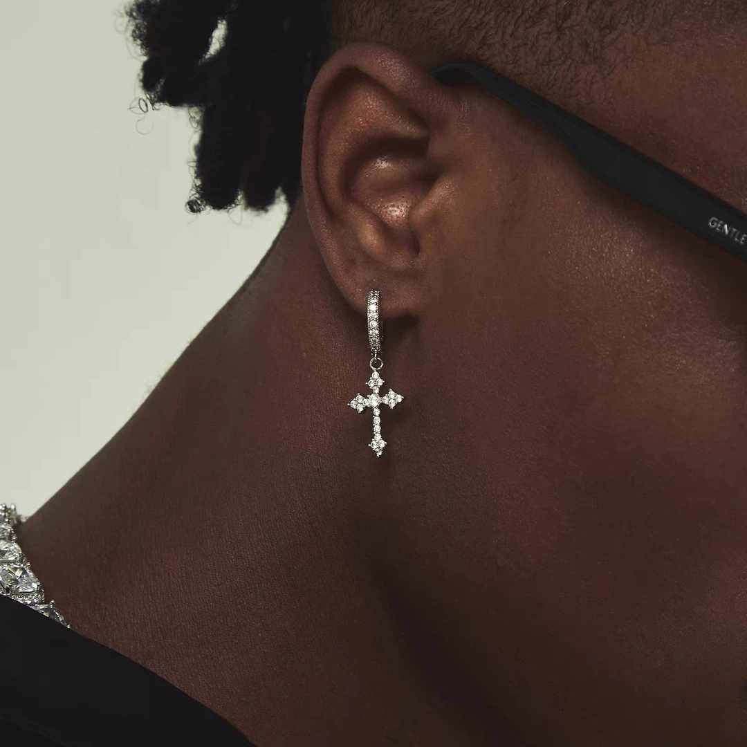 合金耳饰 满钻十字架耳钉男女潮欧美嘻哈镶钻高级轻奢情侣耳环