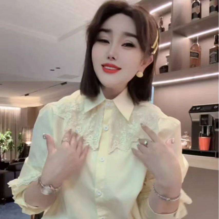 闺蜜精品113003【温柔而遇】蕾丝菲边衬衫