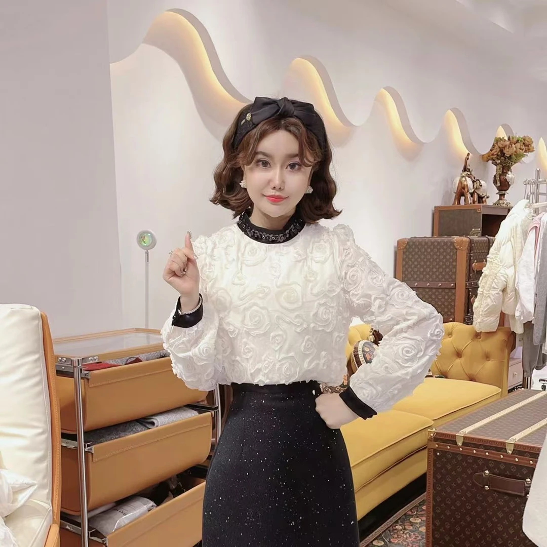 闺蜜精品120709【窗前霜月】重工领花朵衬衫