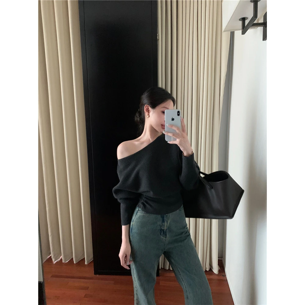 韩系穿搭针织打底衫女秋冬一字肩毛衣洋气内搭高级设计感斜肩上衣