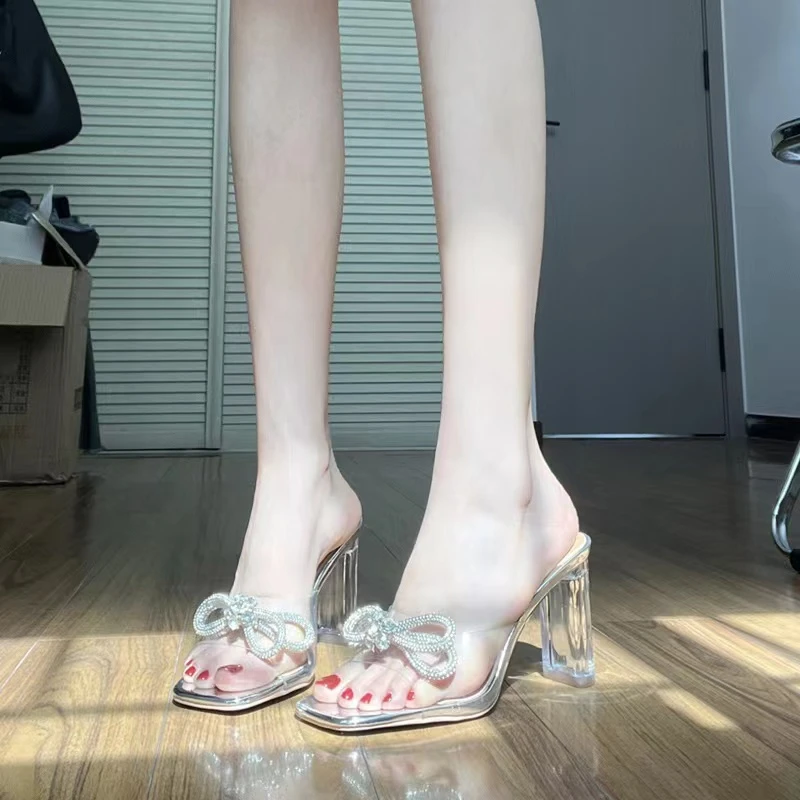 巨显腿长！水钻蝴蝶结一字带凉拖鞋女外穿透明水晶性感高跟凉鞋女