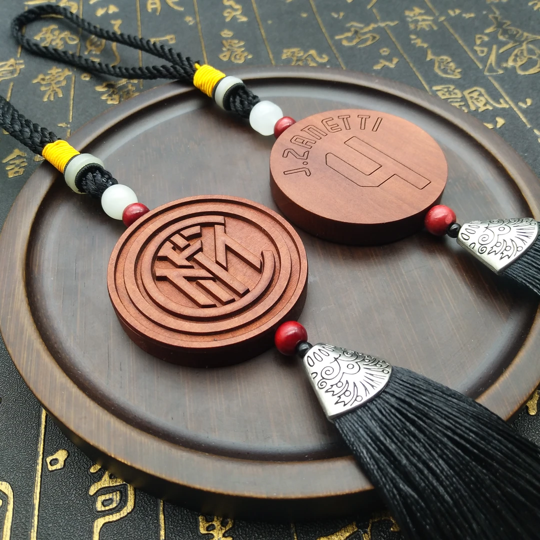 意甲国米木雕队徽钥匙扣球迷用品挂书包送男友支持私人定制纪念品