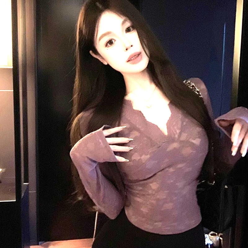 V领紫色蕾丝长袖T恤女秋冬性感气质收腰显瘦打底衫内层磨毛绒上衣