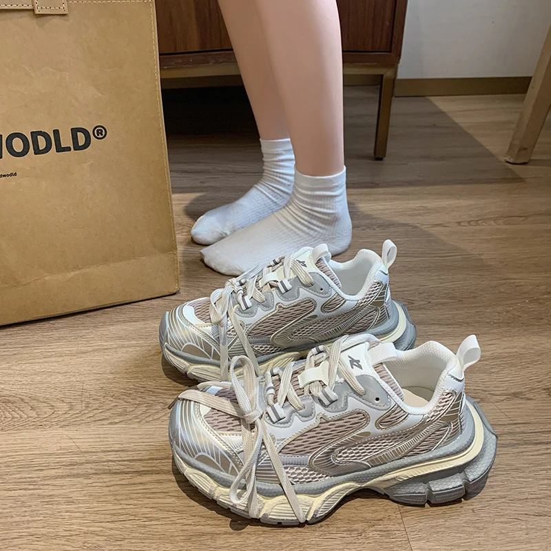 2025春秋新款老爹鞋女透气休闲百搭厚底做旧运动鞋潮平底女鞋8860