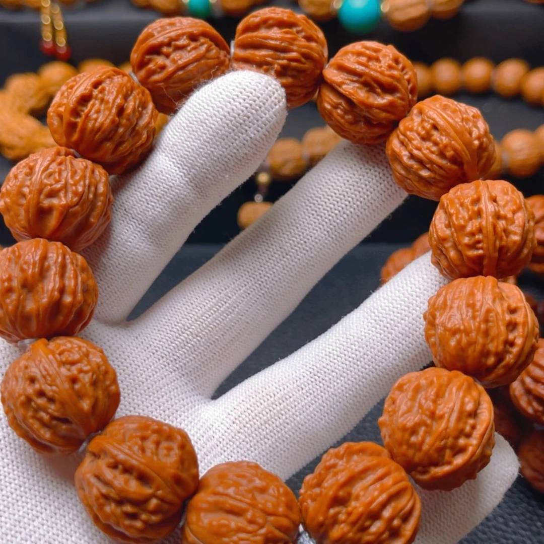 【闪购商品】桃核吊坠T****?