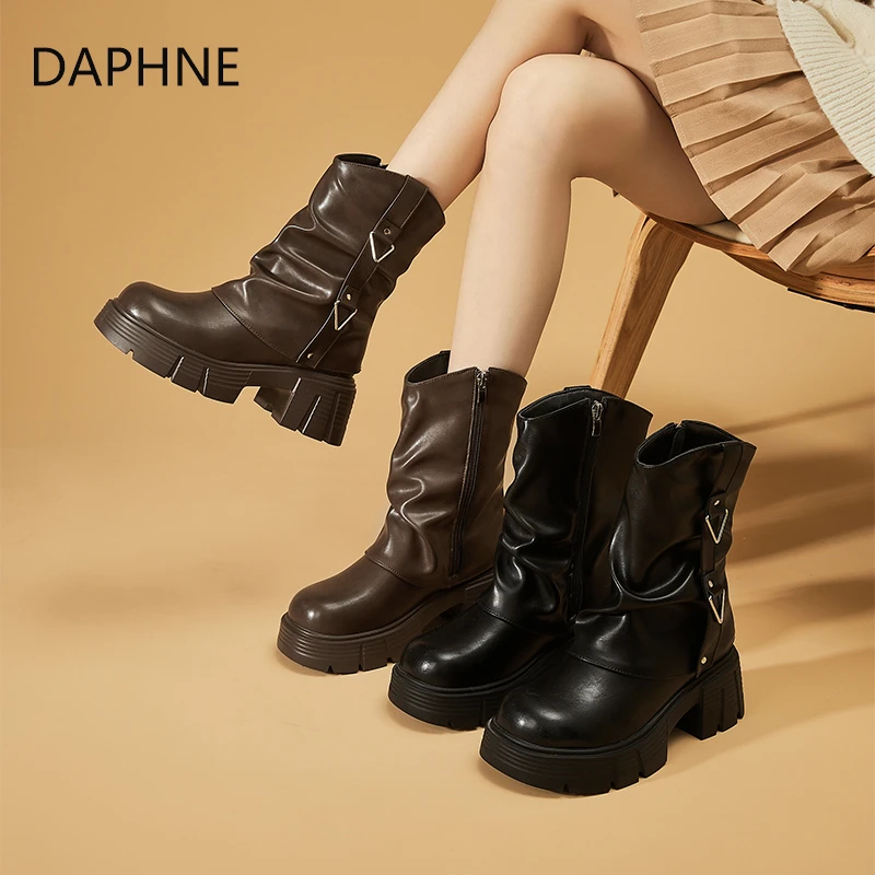 达芙妮加绒短靴2025冬季新款堆堆靴百搭女英伦风厚底粗跟时装靴