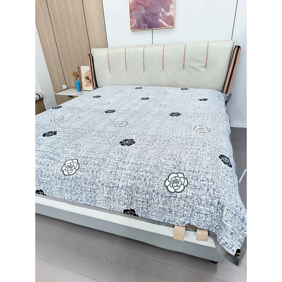 波纹玫瑰     高密绗缝牛奶绒舒适亲肤可机洗  2/2.3