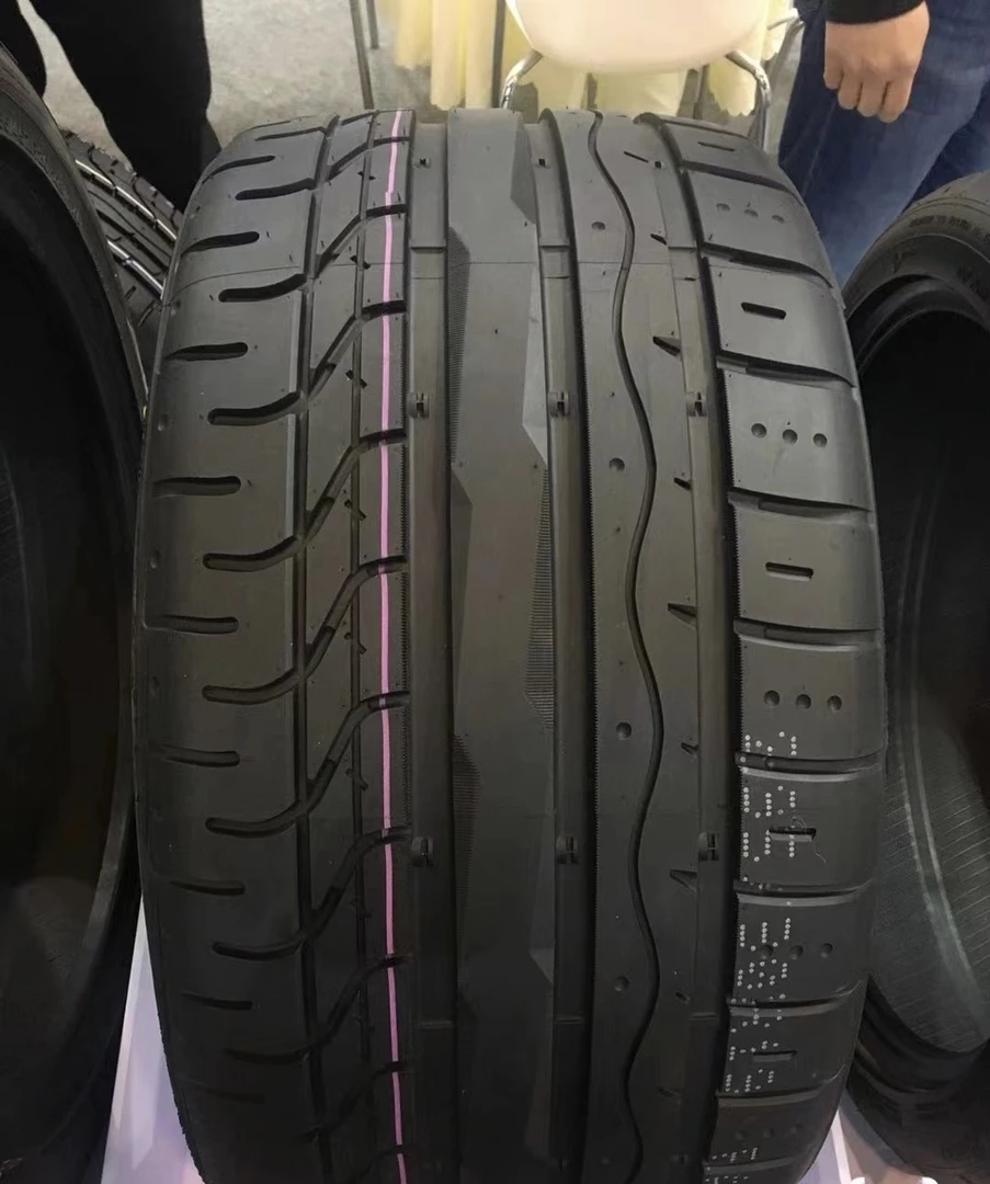 卫途SPECZ 高性能轮胎