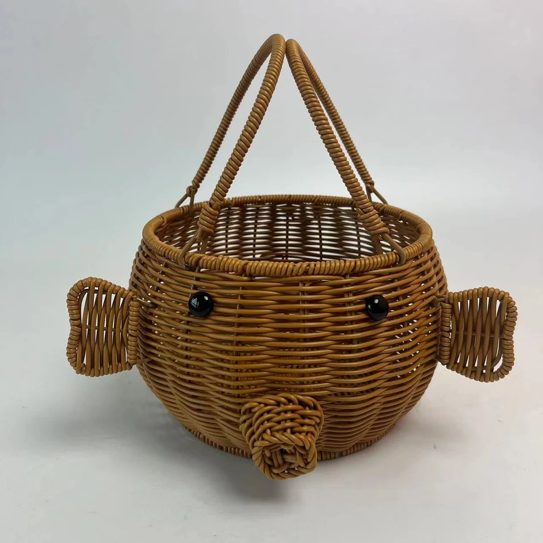 S11创意简约可爱小猪家用浴室手工仿藤编手提篮洗漱储物壁挂式篮