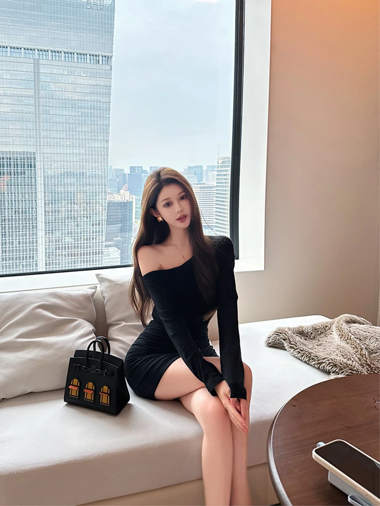 韩漫大姐姐 气质斜肩收腰显瘦纯欲风性感辣妹连衣裙褶皱包臀短裙