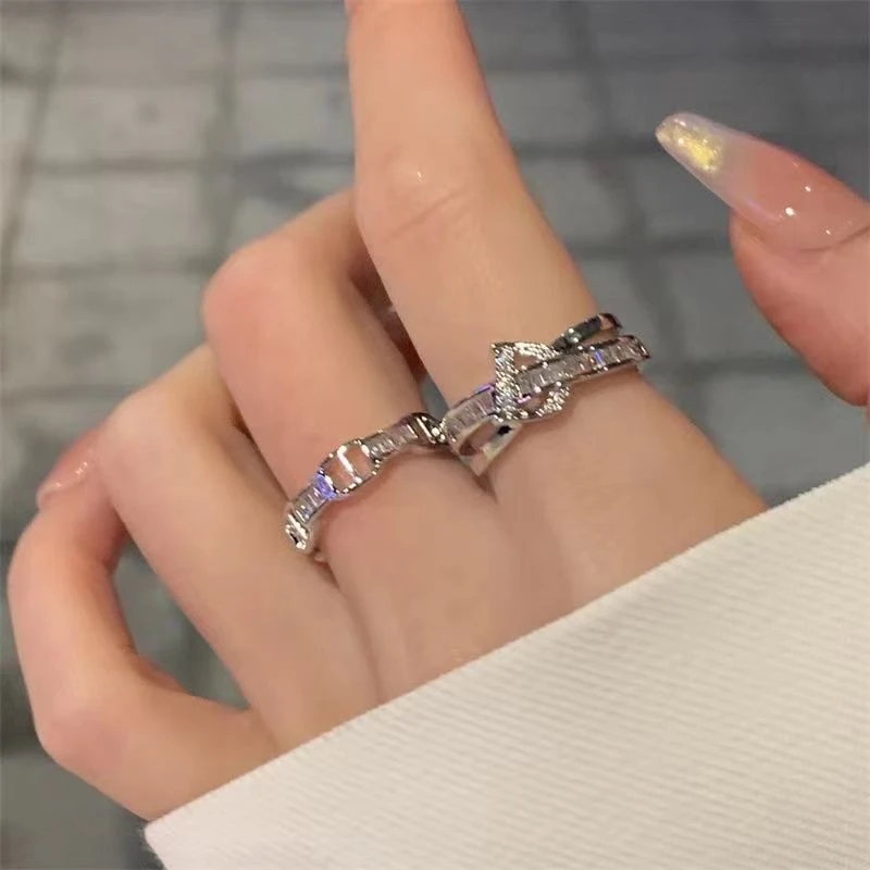 铜合金合成锆石戒指 高级时尚冷淡风轻奢叠戴套戒女ins小众设计