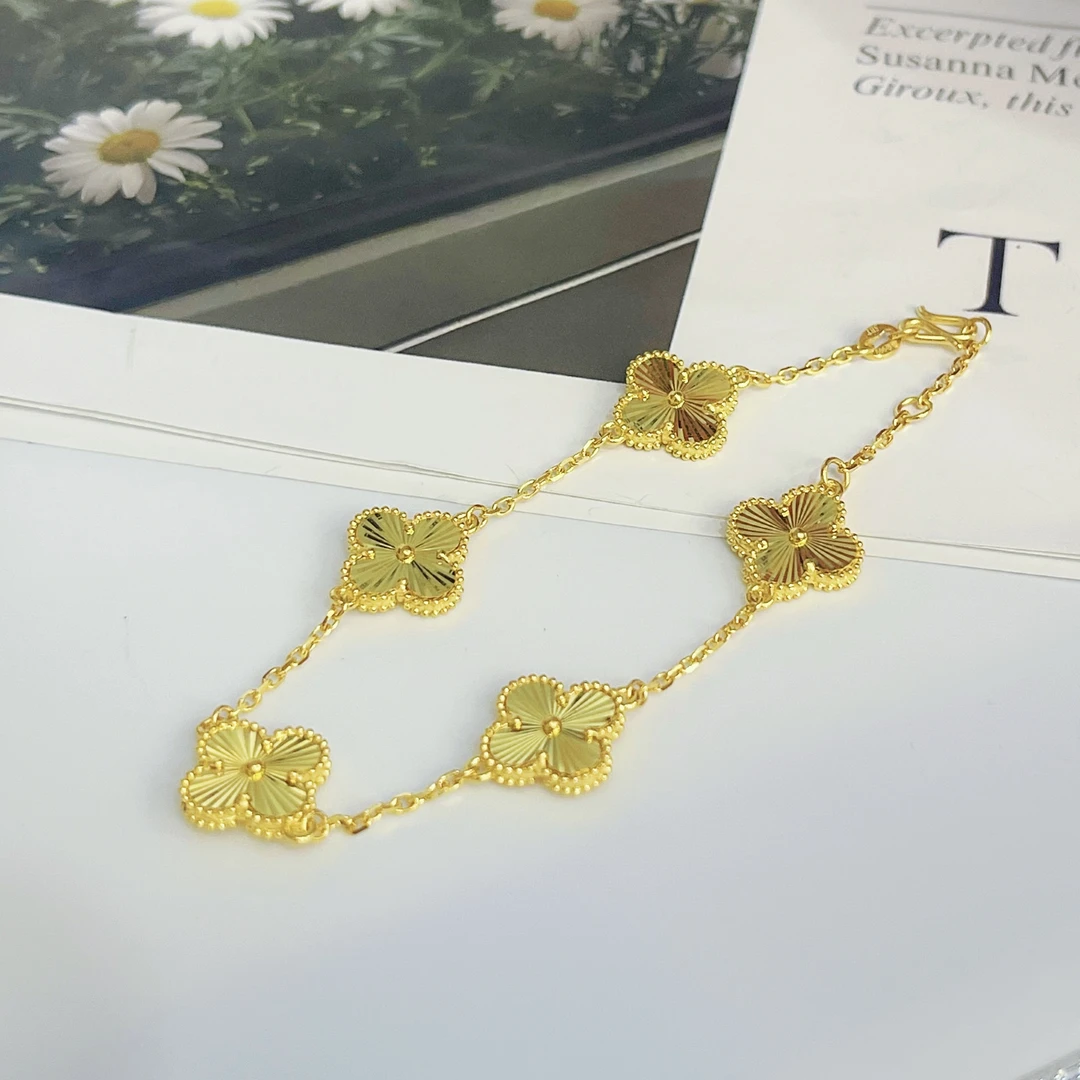 水贝黄金批发时尚经典气质百搭款精致爆款足金999五花四叶草手链