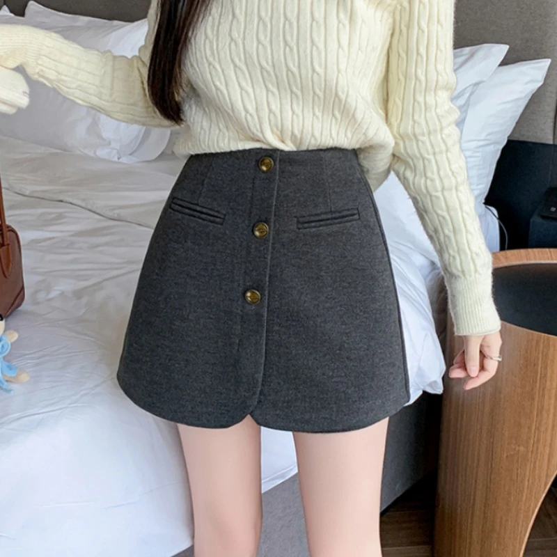 毛呢排扣半身裙裤设计感a字呢子短裤2024秋冬新休闲百搭阔腿裤裙