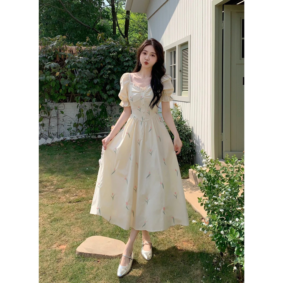 大码法式温柔风刺绣碎花连衣裙女夏季胖mm收腰显瘦茶歇泡泡袖长裙