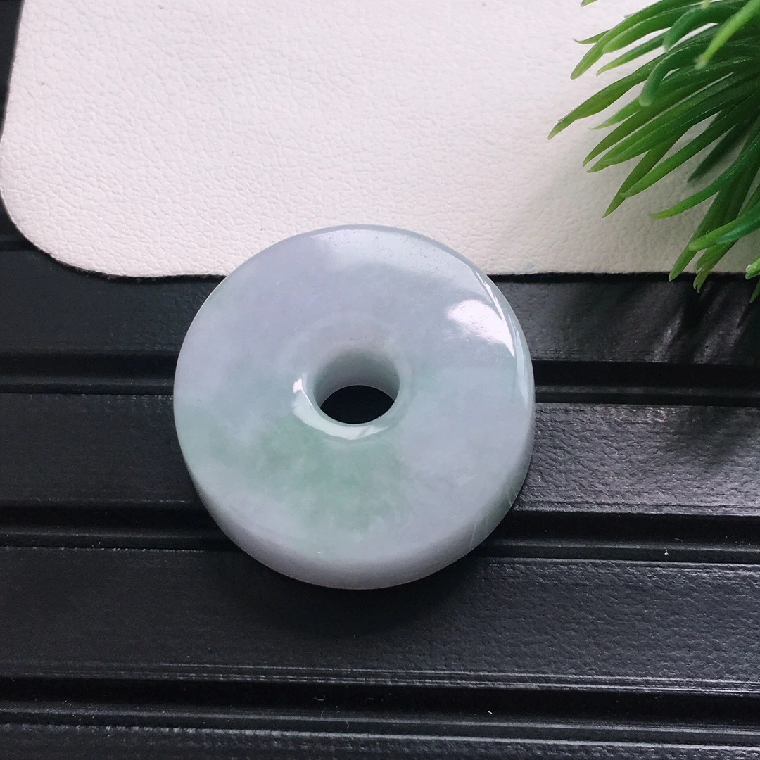 天然缅甸翡翠A货淡春彩平安扣吊坠 9.63g