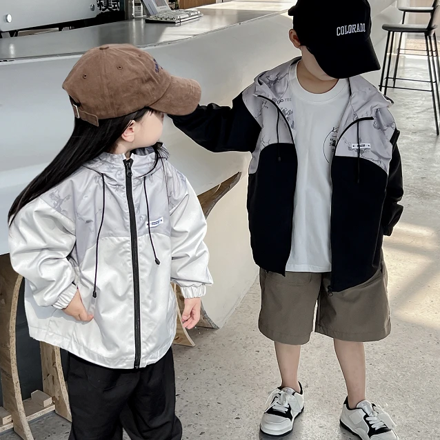 【福利清仓】桃子猴兄妹款撞色款冲锋衣外套夹克C15