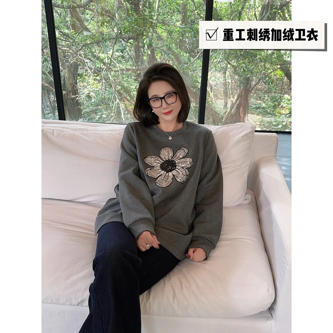 微胖女装【花花世界】珠片花朵加绒空气卫衣2024百搭宽松20539