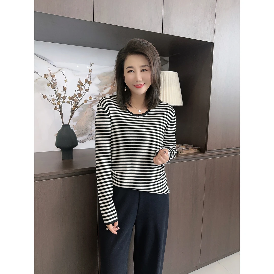 微胖女装【花间集】秋款钩花边打底针织衫长袖入秋高级感18282