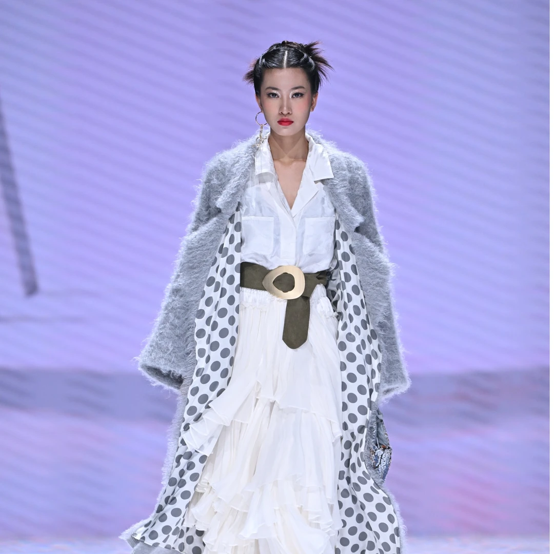 UNSOLVED CUSTOM/未解灰色卷卷毛时尚冬季保暖女士设计师款大衣