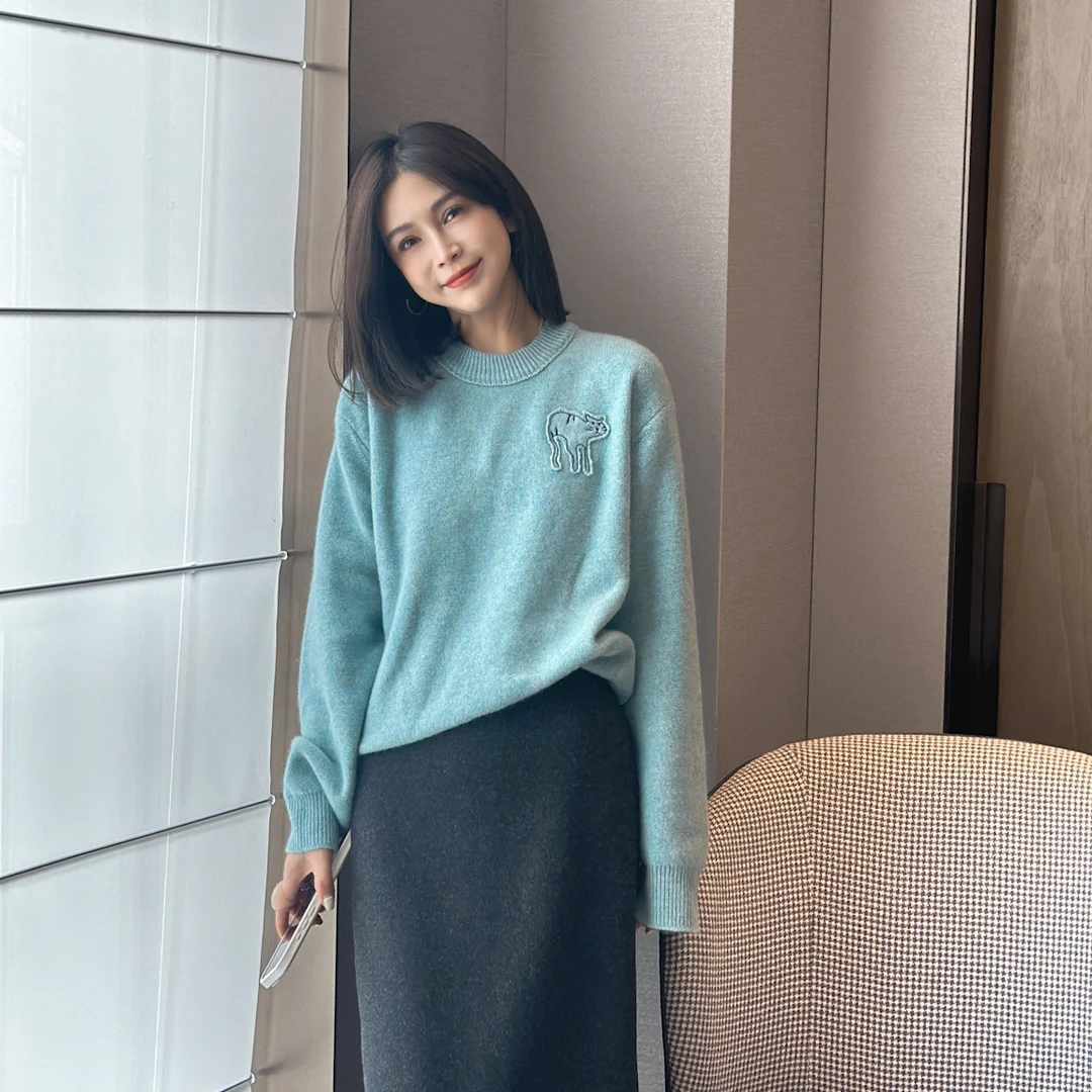 LYXZ x 大小与【里约书店】冬季慵懒风毛衣圆领侧猫咪针织衫74966