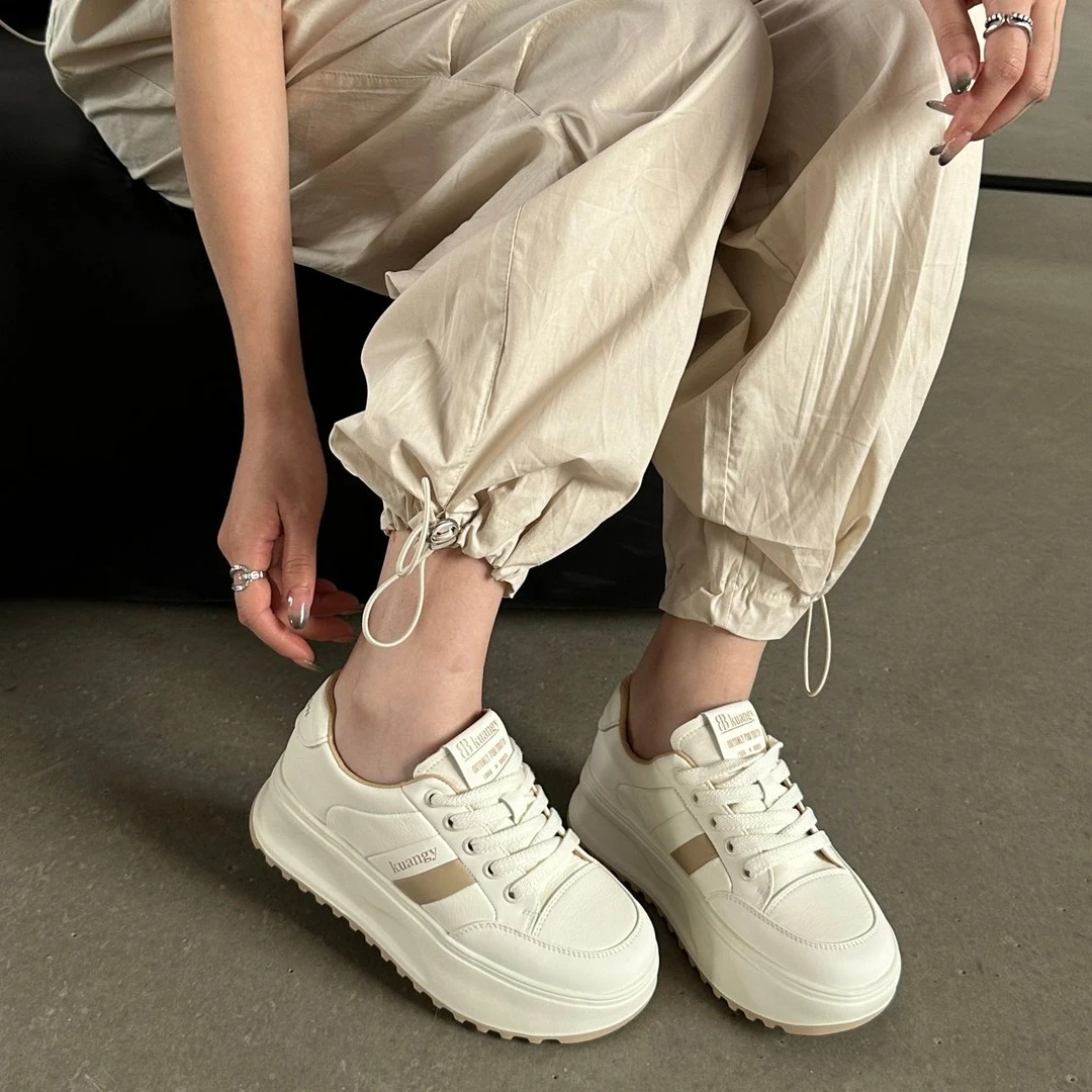 杜米亚新款厚底增高休闲鞋D9358858