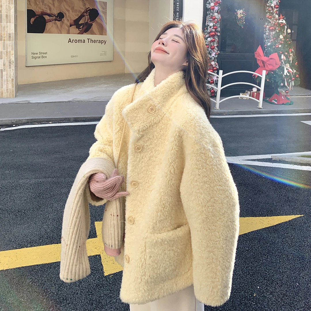 奶黄色保暖外套女冬小个子时尚洋气白色超好看加绒宽松棉服加厚